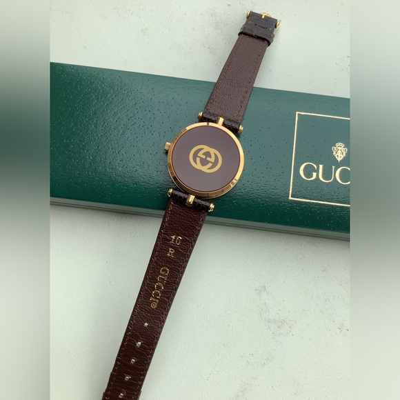 Authentic GUCCI watch UNISEX ❤️💚 - Picture 10 of 14